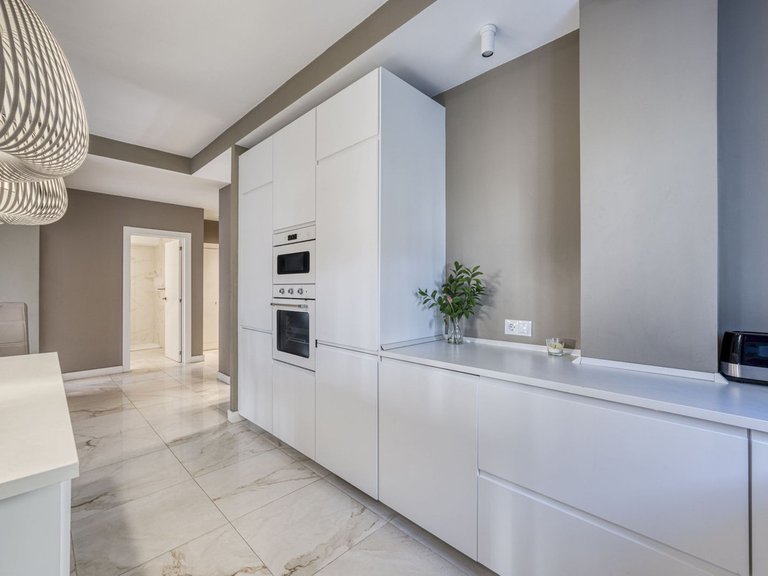 Apartment for Sale in Puerto Banús, Malaga 13