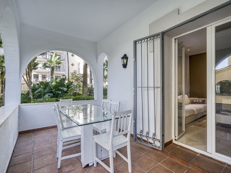 Apartment for Sale in Puerto Banús, Malaga 26