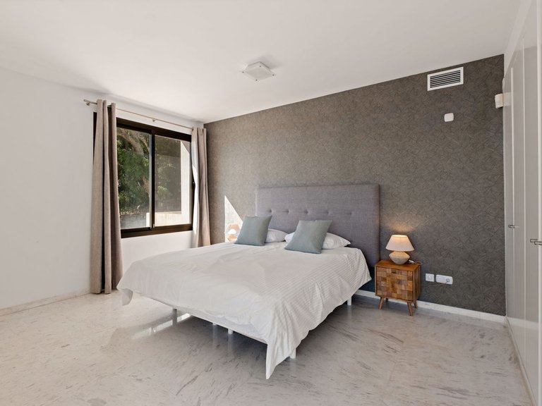 Apartment for Sale in La Mairena, Malaga 2