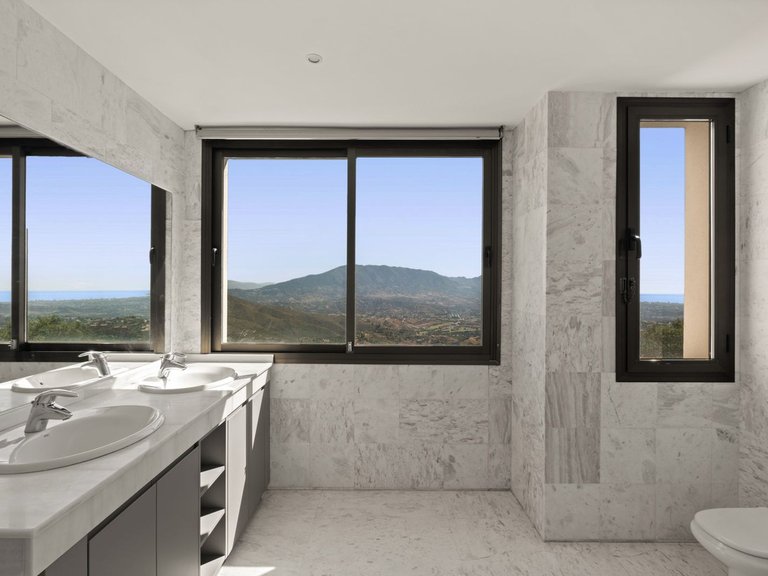 Apartment for Sale in La Mairena, Malaga 22