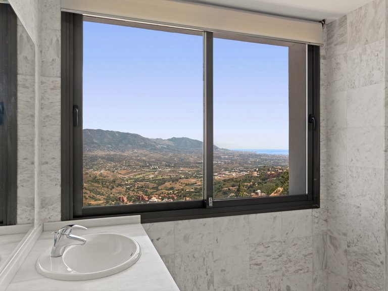 Apartment for Sale in La Mairena, Malaga 24
