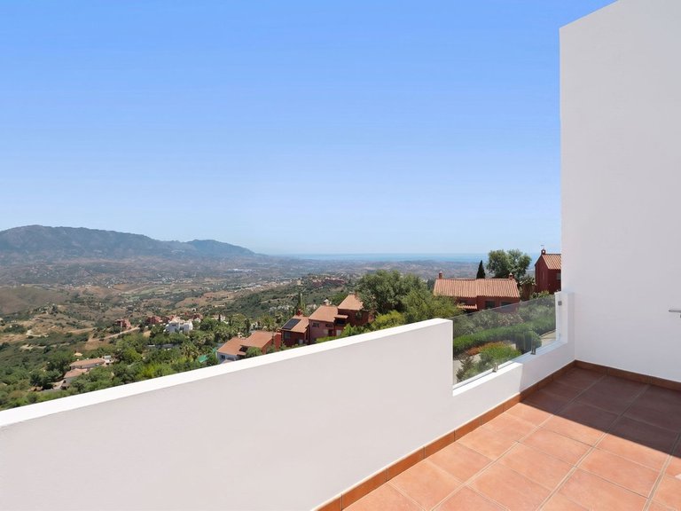 Apartment for Sale in La Mairena, Malaga 38