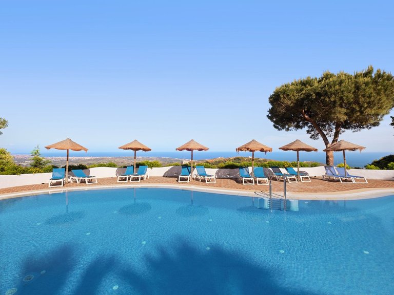 Apartment for Sale in La Mairena, Malaga 41