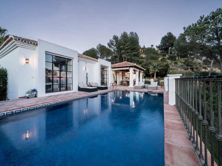 Villa for Sale in Benahavís, Malaga 13