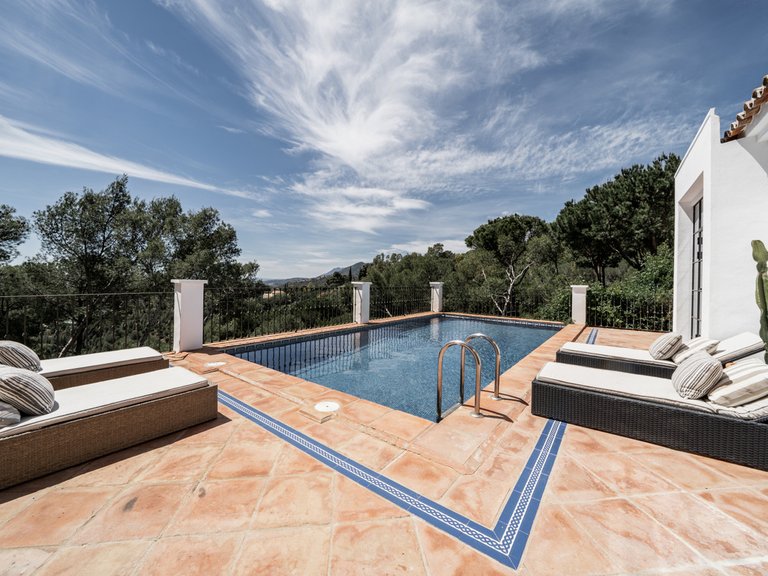 Villa for Sale in Benahavís, Malaga 15