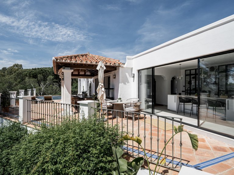 Villa for Sale in Benahavís, Malaga 16