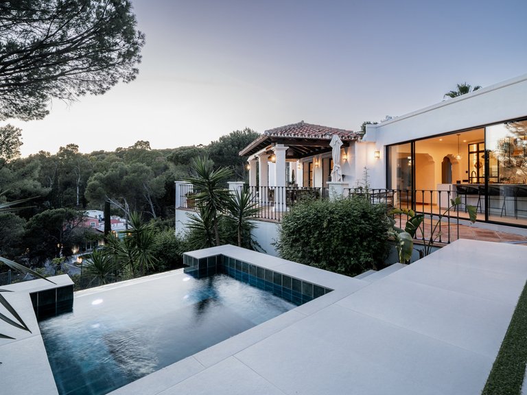 Villa for Sale in Benahavís, Malaga 2
