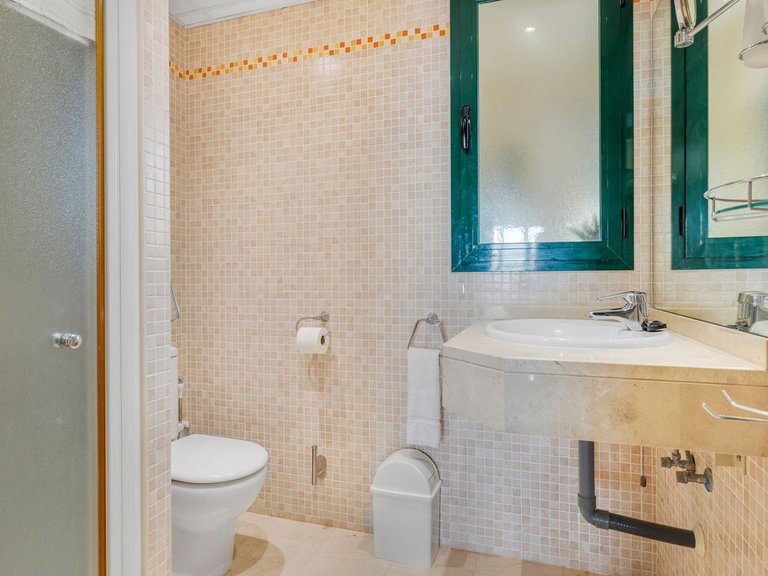 Apartment for Sale in Torrequebrada, Malaga 17