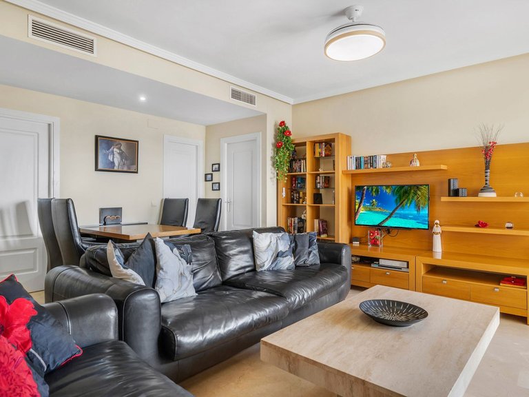 Apartment for Sale in Torrequebrada, Malaga 6