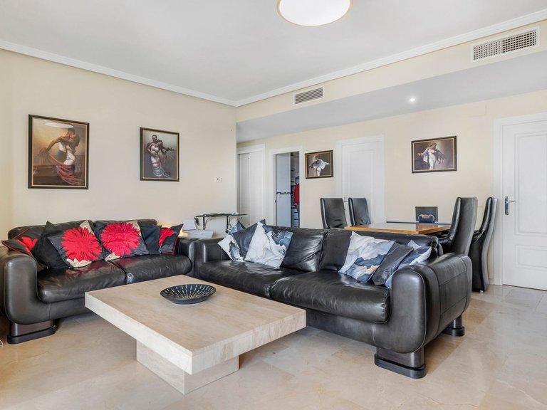 Apartment for Sale in Torrequebrada, Malaga 7