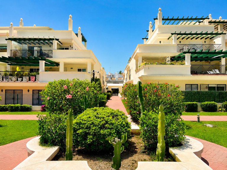 Apartment for Sale in Nueva Andalucía, Malaga 19