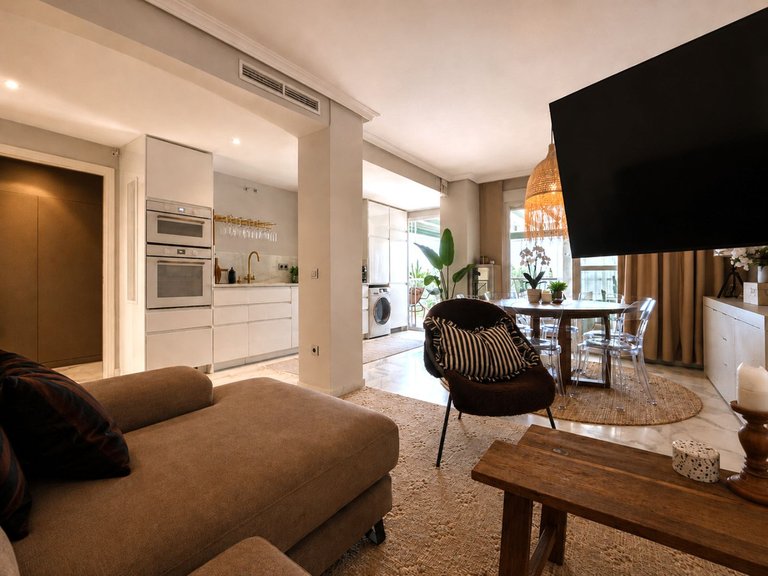 Apartment for Sale in Nueva Andalucía, Malaga 5