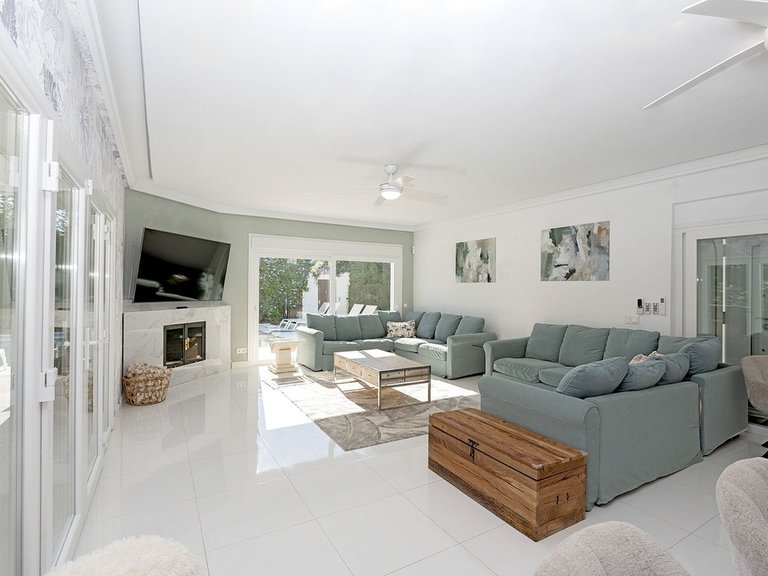 Villa for Sale in Benalmadena, Malaga 11