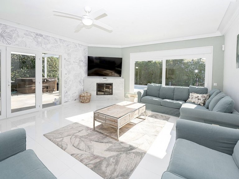 Villa for Sale in Benalmadena, Malaga 12