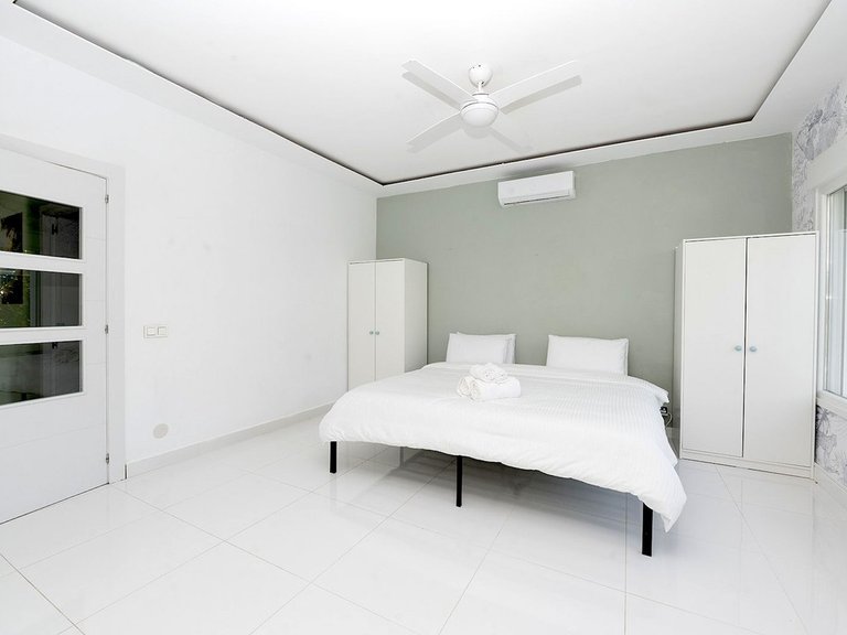 Villa for Sale in Benalmadena, Malaga 32