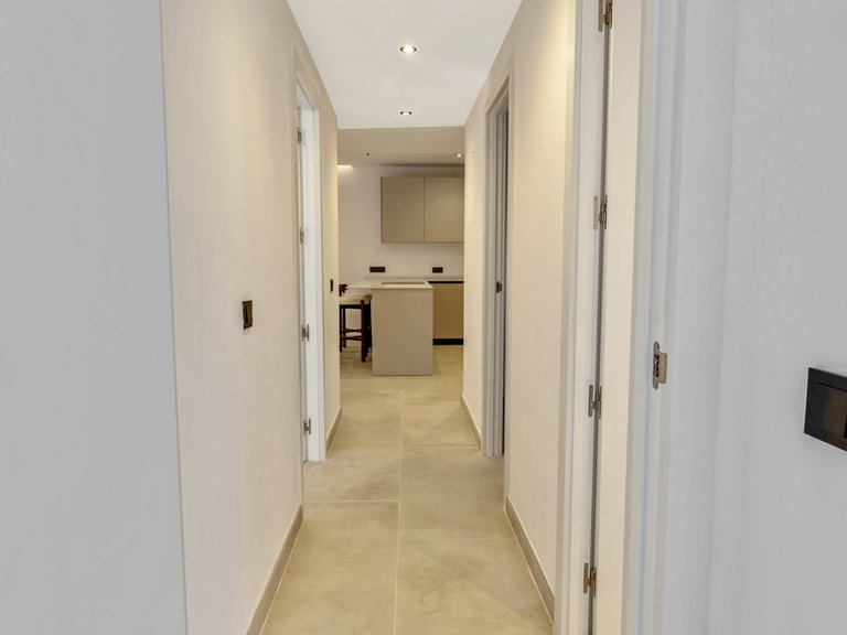 Apartment for Sale in Nueva Andalucía, Malaga 19