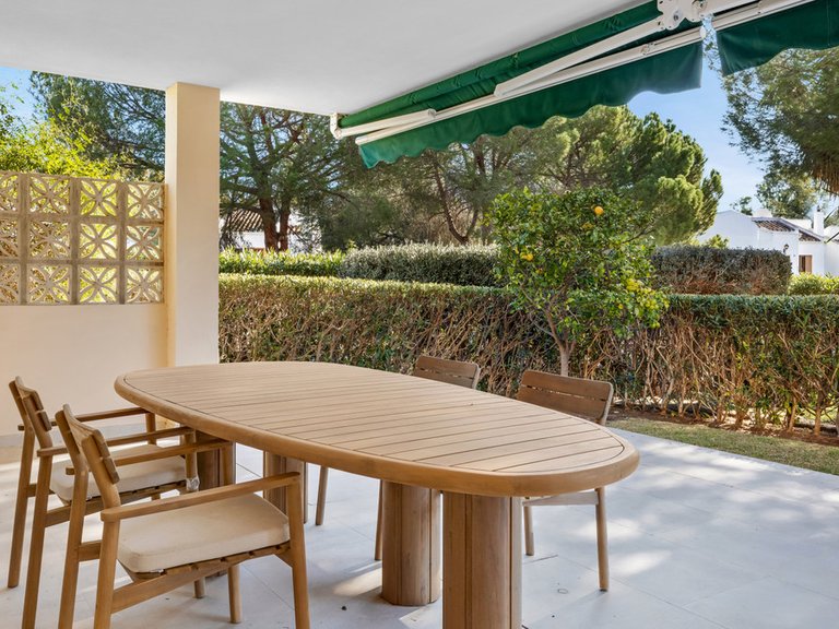 Apartment for Sale in Nueva Andalucía, Malaga 32