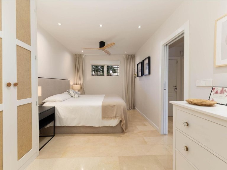 Apartment for Sale in Fuengirola, Malaga 13