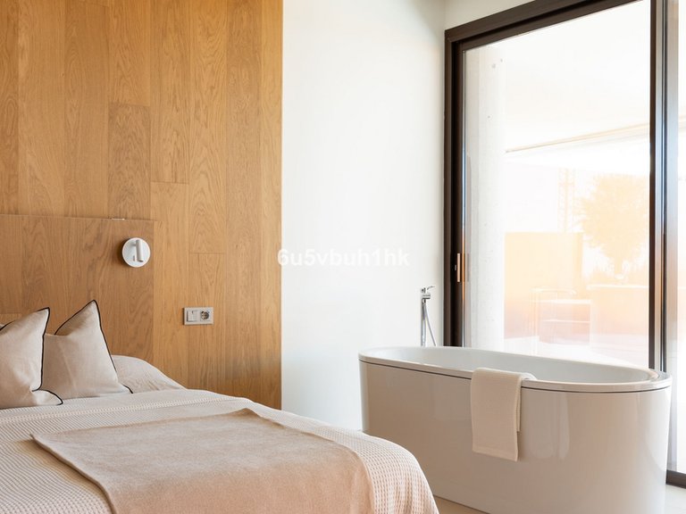 Apartment for Sale in Fuengirola, Malaga 10