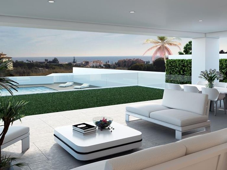 Villa for Sale in La Duquesa, Malaga 6