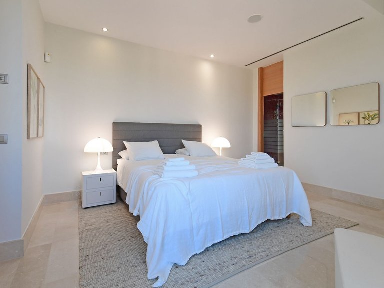 Villa for Sale in Nueva Andalucía, Malaga 34