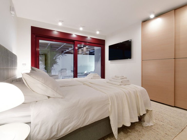 Villa for Sale in Nueva Andalucía, Malaga 46