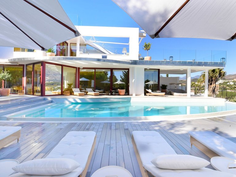 Villa for Sale in Nueva Andalucía, Malaga 55