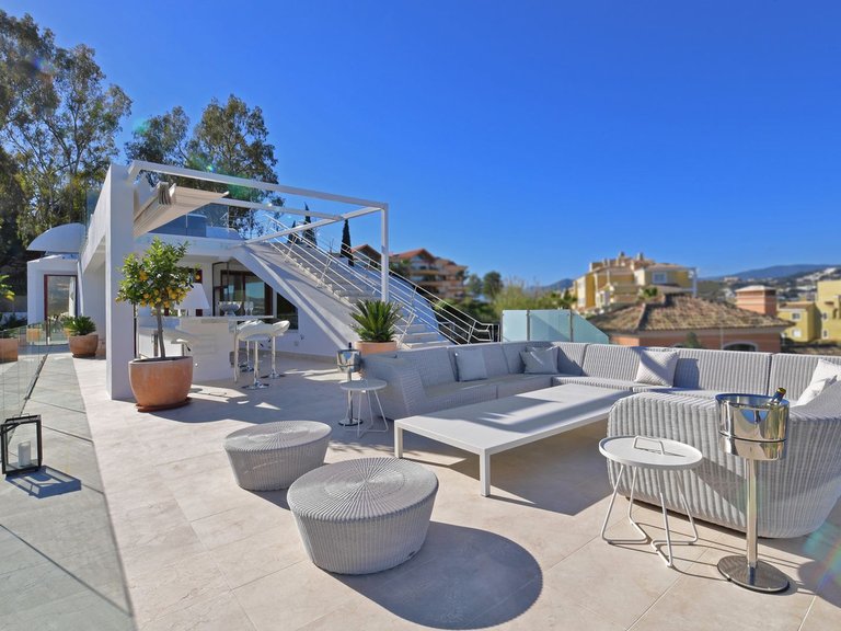 Villa for Sale in Nueva Andalucía, Malaga 59