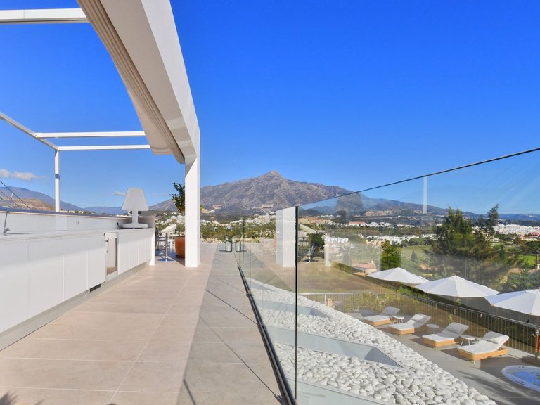 Villa for Sale in Nueva Andalucía, Malaga 71