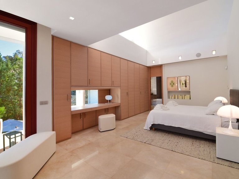 Villa for Sale in Nueva Andalucía, Malaga 72