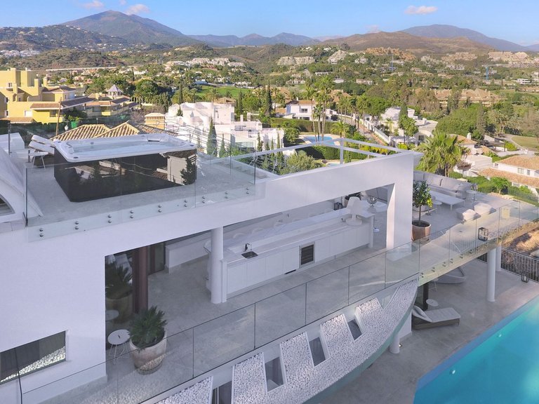 Villa for Sale in Nueva Andalucía, Malaga 75