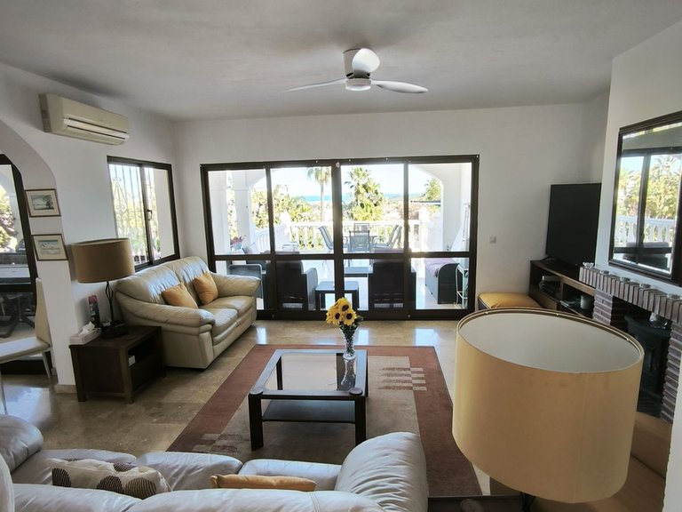 Villa for Sale in Cerros Del Aguila, Malaga 10