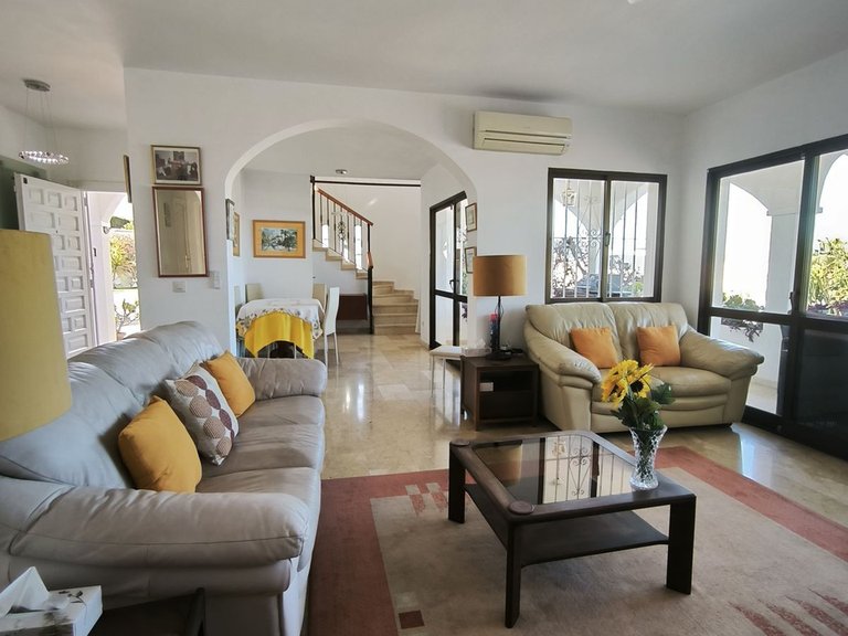 Villa for Sale in Cerros Del Aguila, Malaga 11