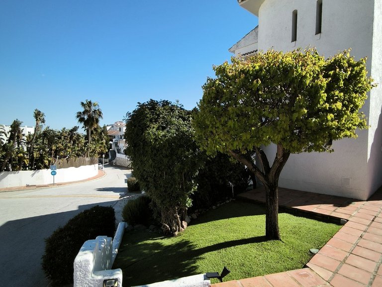 Villa for Sale in Cerros Del Aguila, Malaga 3