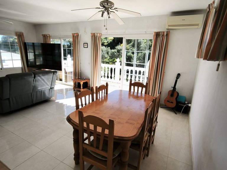 Villa for Sale in Cerros Del Aguila, Malaga 31