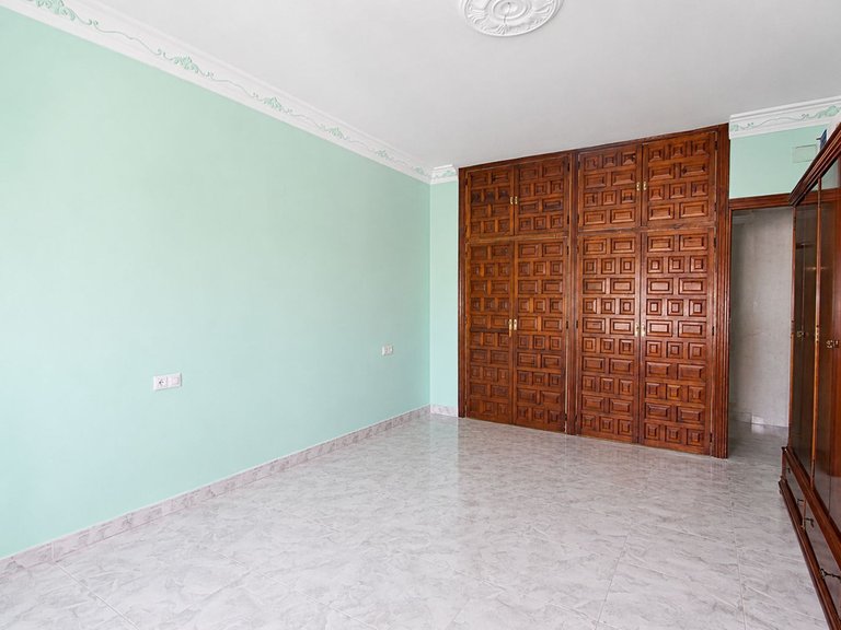 Apartment for Sale in Fuengirola, Malaga 11