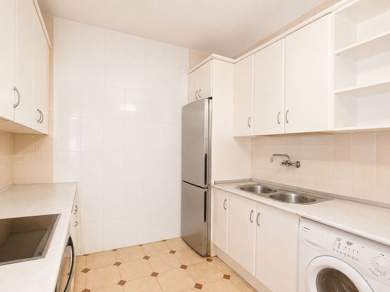Apartment for Sale in Fuengirola, Malaga 14