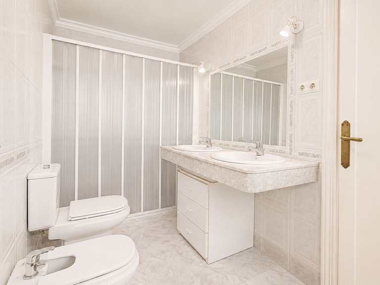 Apartment for Sale in Fuengirola, Malaga 17