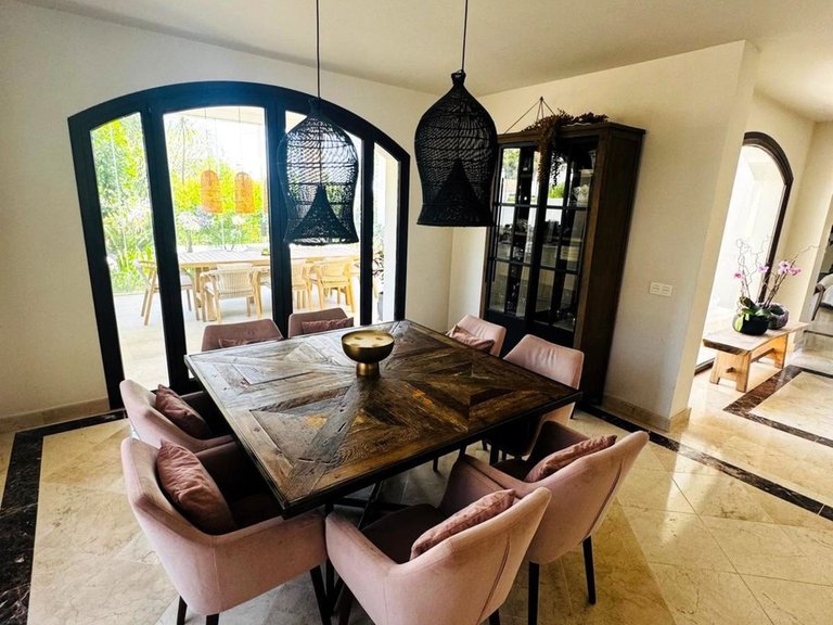 Villa for Sale in Marbella, Malaga 14