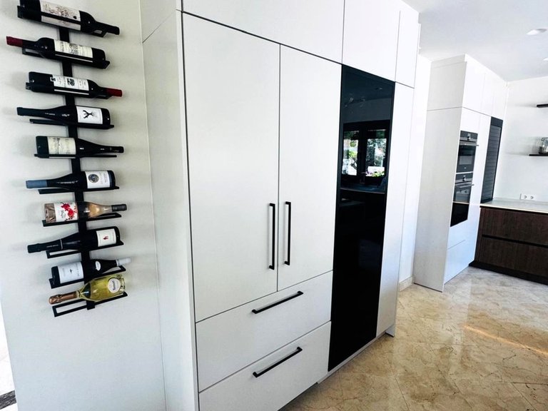 Villa for Sale in Marbella, Malaga 16