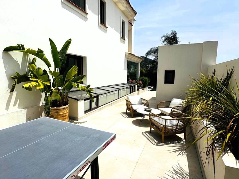 Villa for Sale in Marbella, Malaga 25
