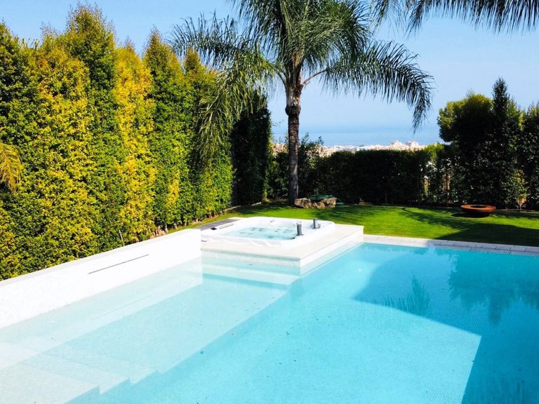 Villa for Sale in Marbella, Malaga 9
