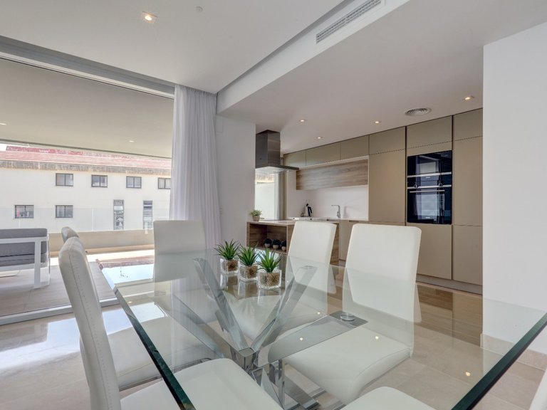 Apartment for Sale in Nueva Andalucía, Malaga 12