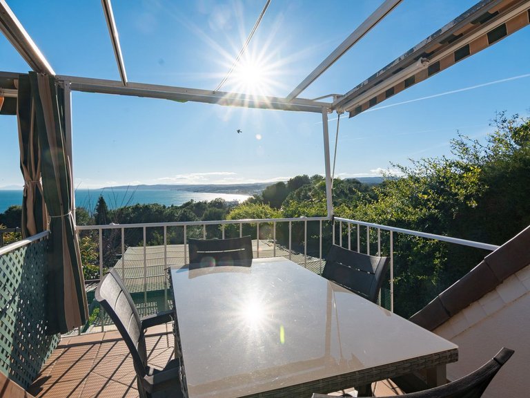 Villa for Sale in Estepona, Malaga 10