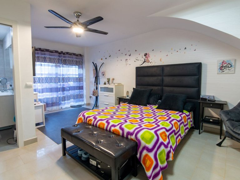 Villa for Sale in Estepona, Malaga 30