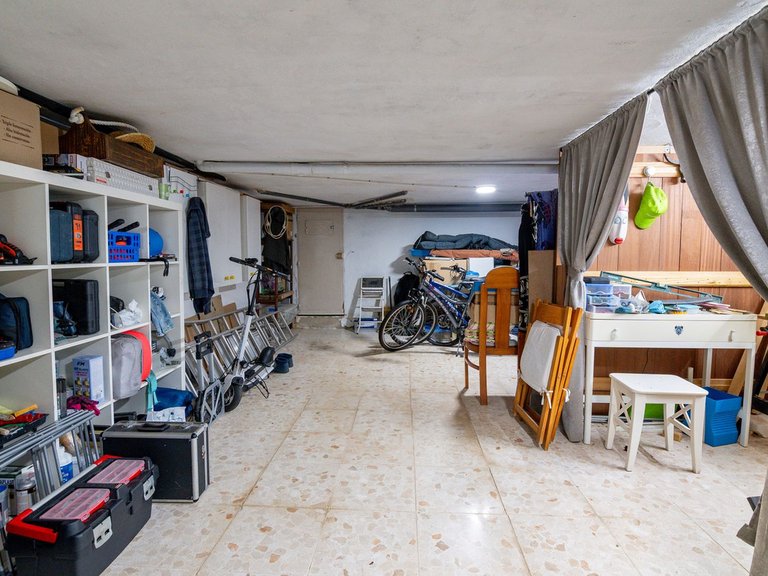 Villa for Sale in Estepona, Malaga 40