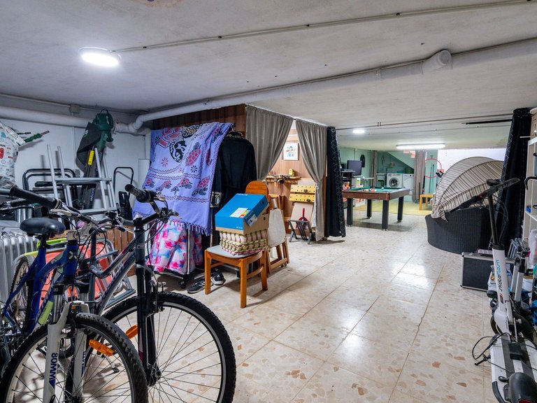 Villa for Sale in Estepona, Malaga 41