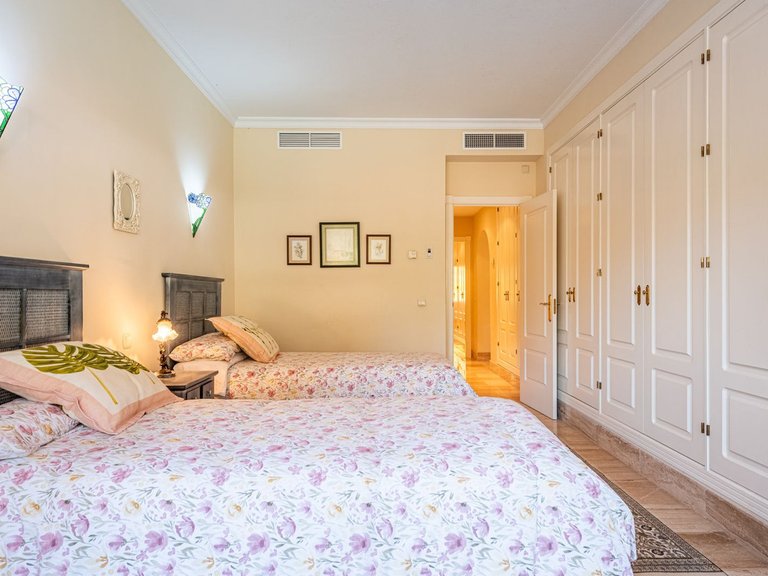 Apartment for Sale in Guadalmina Baja, Malaga 16
