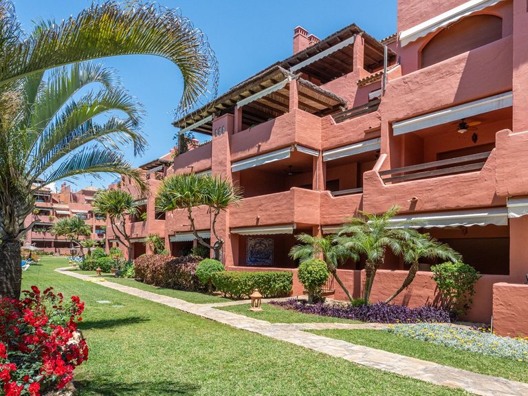 Apartment for Sale in Guadalmina Baja, Malaga 21