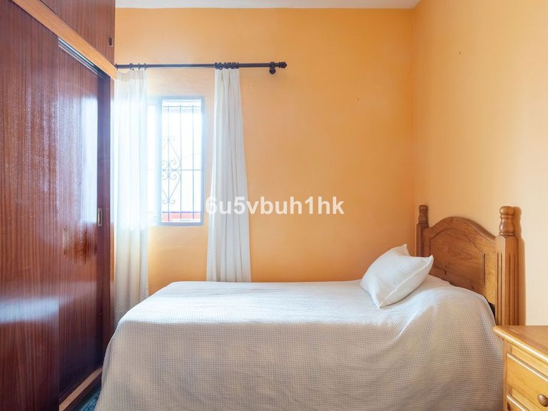 Apartment for Sale in Las Lagunas, Malaga 13